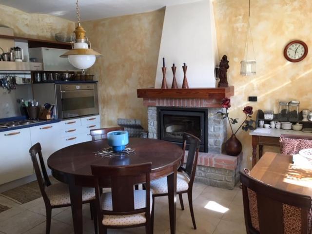 Casa Petra - Casa Tre Stelle - Casa Caneva - Ferien Fuer 6-14 Personen Ponti Exteriör bild